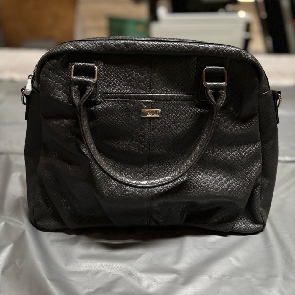 Thirty-One Black Satchel with Sophisticated Design